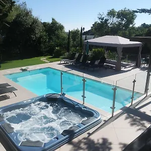 Perle De La Mer Bed & Breakfast