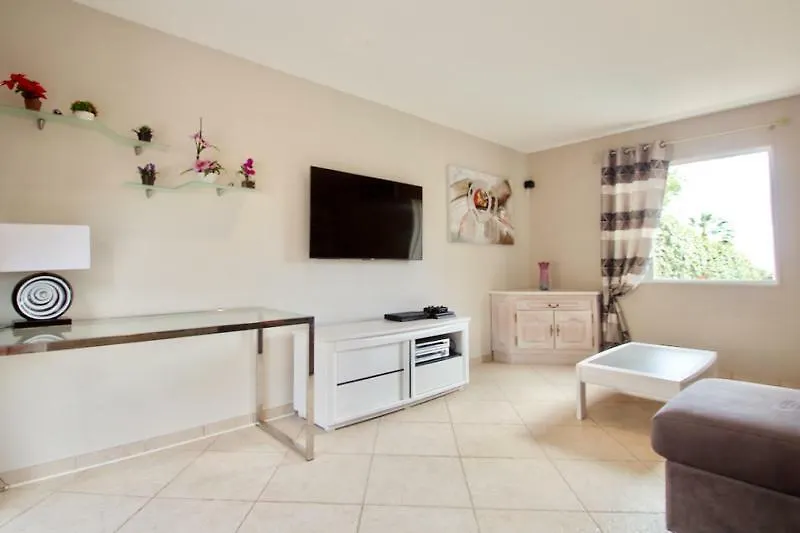 Villa Madysan A St Aygulf Piscine Et Jardin Prive, Air Conditionne, Mer A 900M سانت أي جولف 0*,  فرنسا